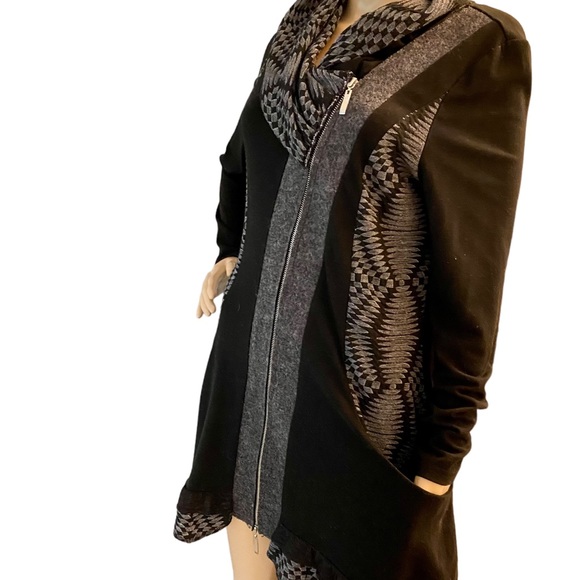Zip up Boho Short coat/ jacket - Picture 2 of 8